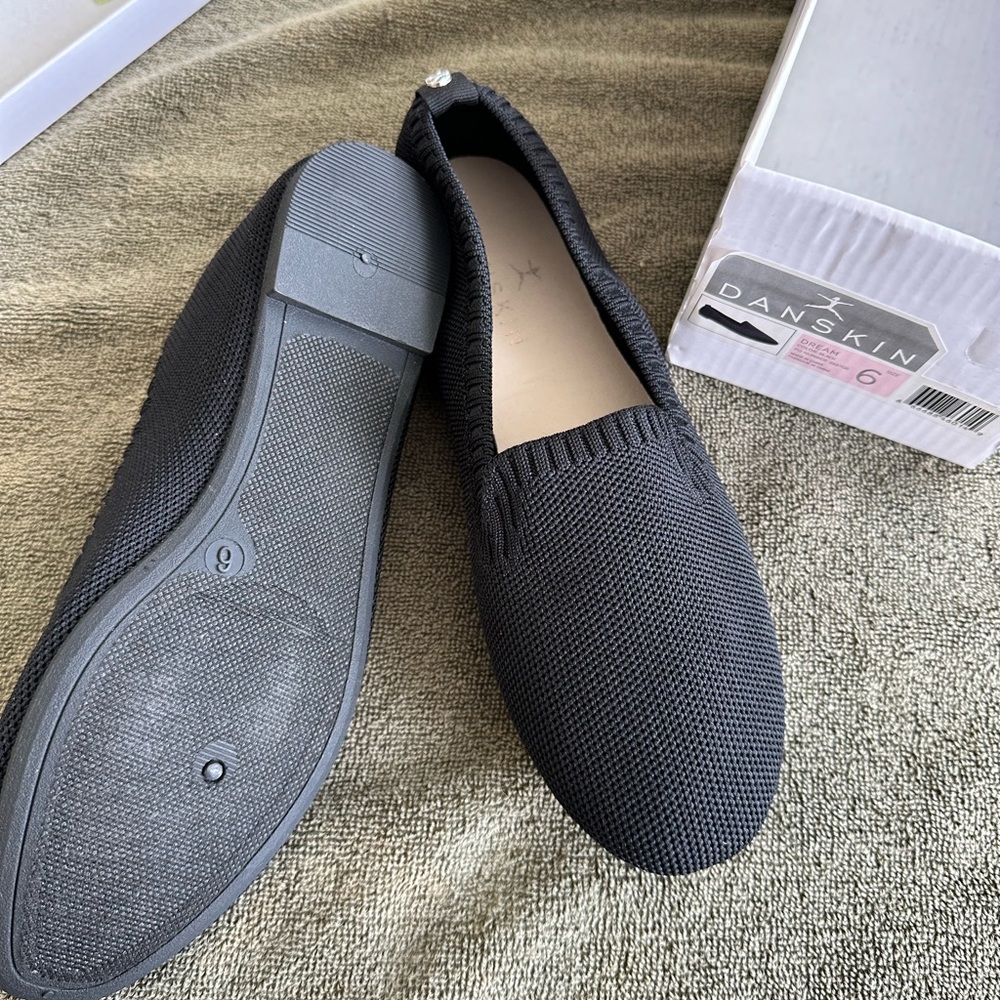NEW Danskin Black Flats